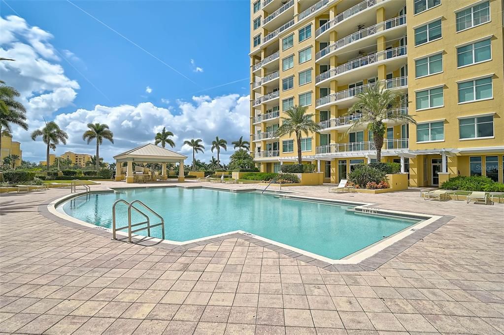 For Sale: $959,900 (3 beds, 3 baths, 2930 Square Feet)