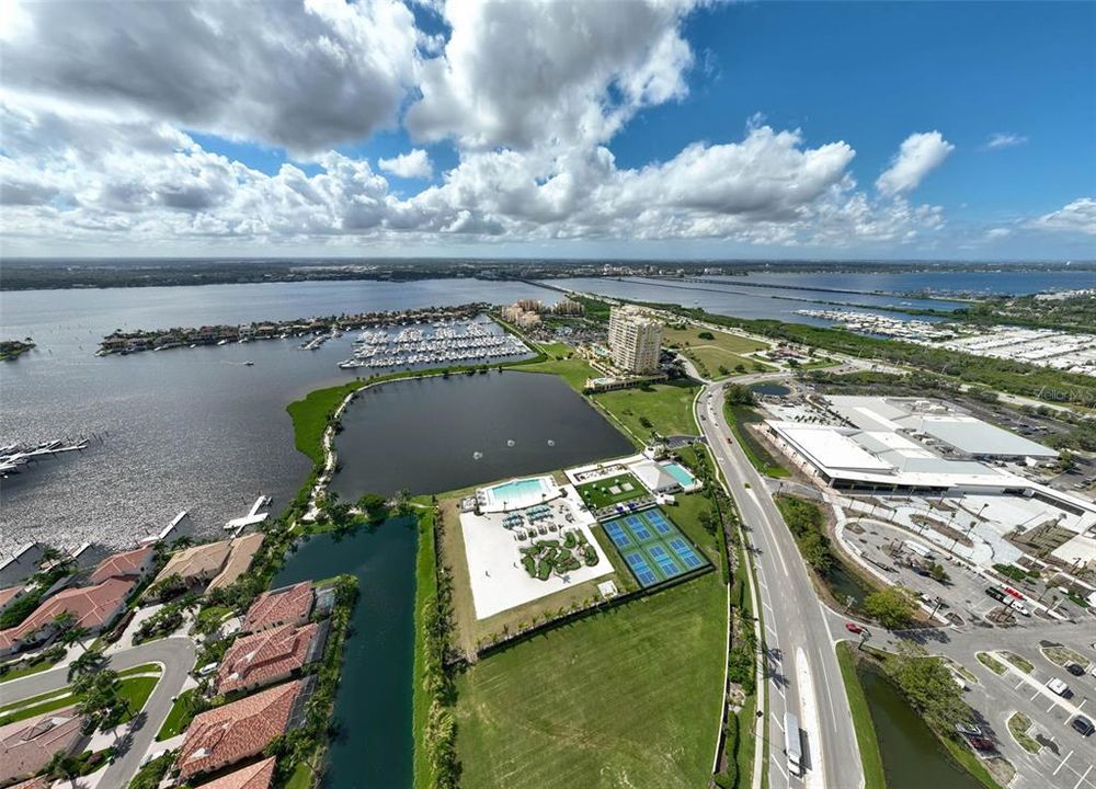 For Sale: $959,900 (3 beds, 3 baths, 2930 Square Feet)