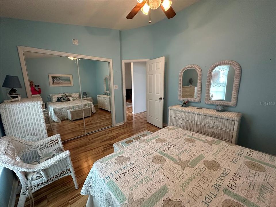 Active With Contract: $260,000 (2 beds, 2 baths, 1316 Square Feet)