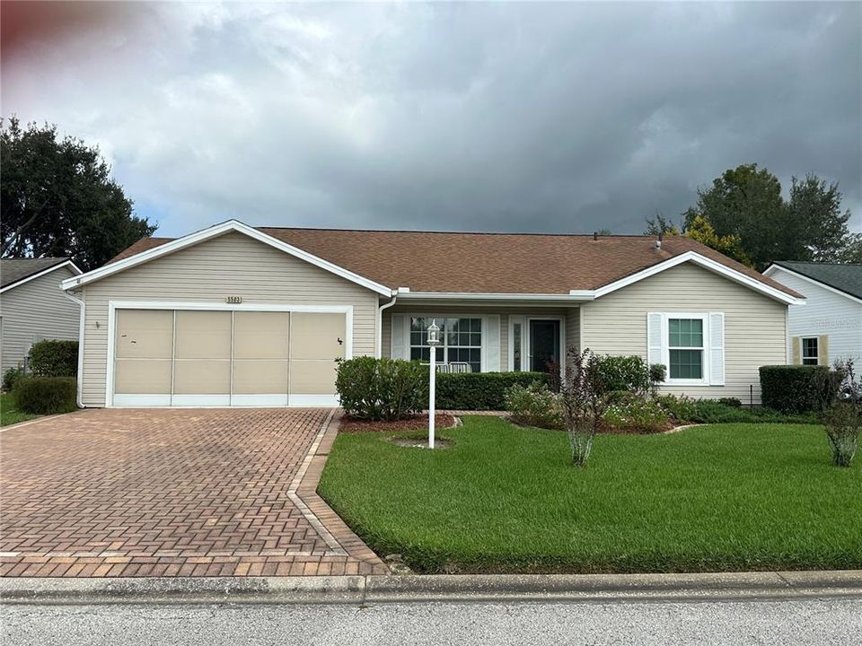 Active With Contract: $260,000 (2 beds, 2 baths, 1316 Square Feet)