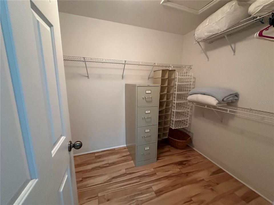 Active With Contract: $260,000 (2 beds, 2 baths, 1316 Square Feet)