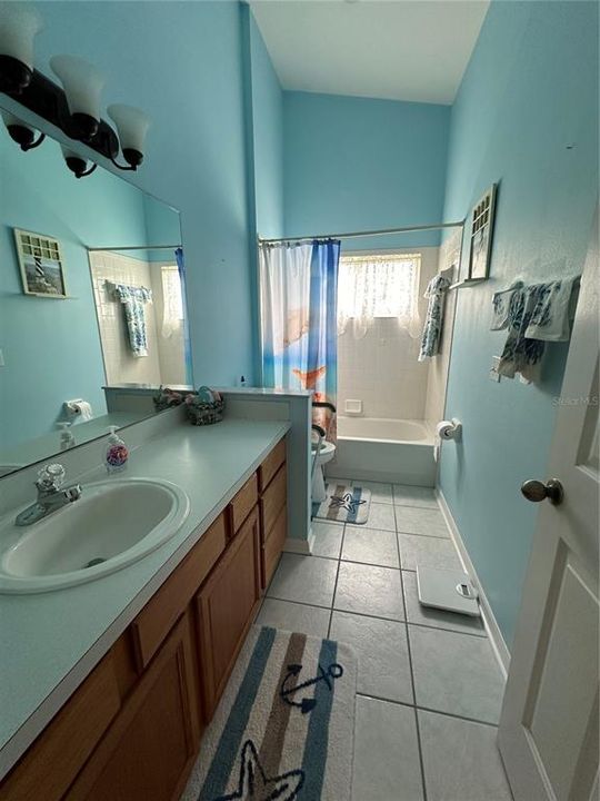 Active With Contract: $260,000 (2 beds, 2 baths, 1316 Square Feet)