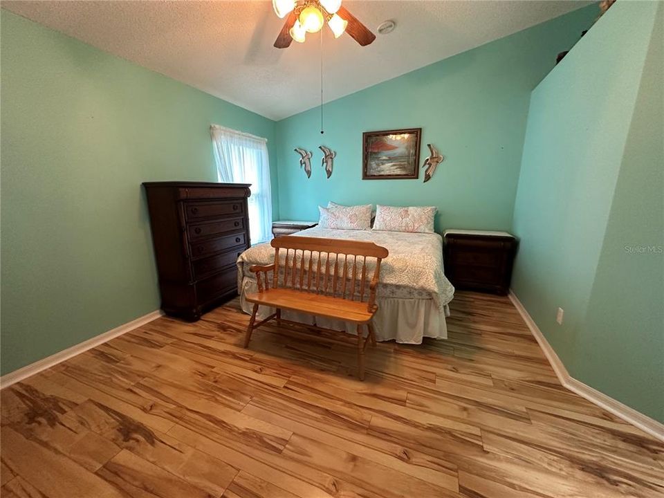 Active With Contract: $260,000 (2 beds, 2 baths, 1316 Square Feet)