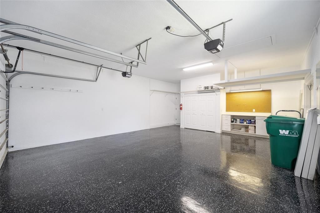 For Rent: $2,000 (3 beds, 2 baths, 2228 Square Feet)