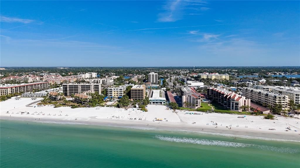 待售: $595,800 (2 贝兹, 2 浴室, 1287 平方英尺)