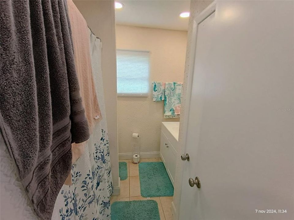 For Sale: $850,000 (4 beds, 4 baths, 2463 Square Feet)