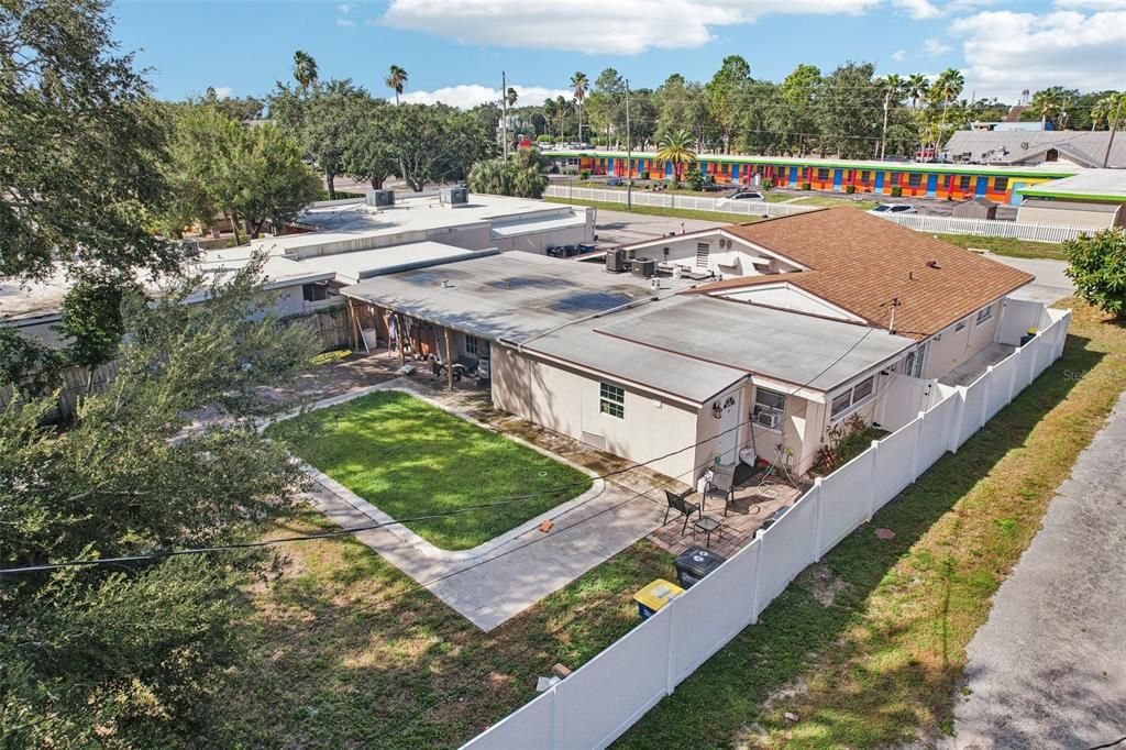 For Sale: $850,000 (4 beds, 4 baths, 2463 Square Feet)