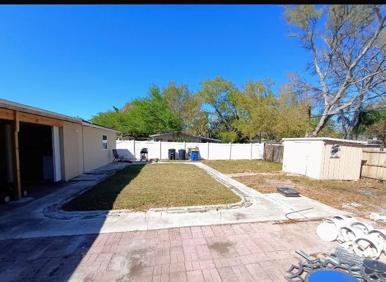 For Sale: $850,000 (4 beds, 4 baths, 2463 Square Feet)