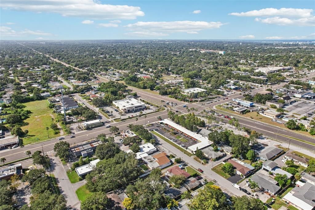 For Sale: $850,000 (4 beds, 4 baths, 2463 Square Feet)