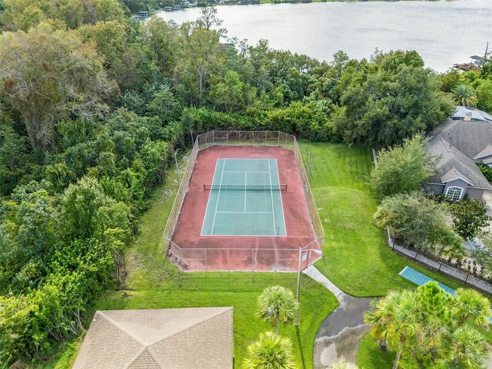 For Sale: $550,000 (4 beds, 3 baths, 2541 Square Feet)