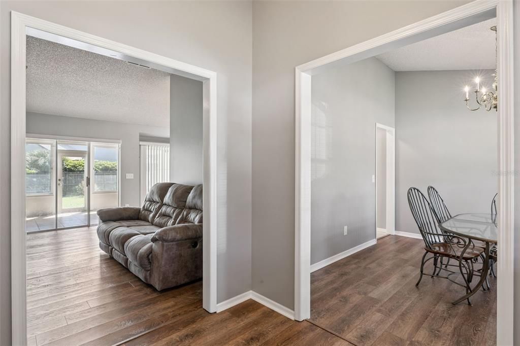 For Sale: $550,000 (4 beds, 3 baths, 2541 Square Feet)