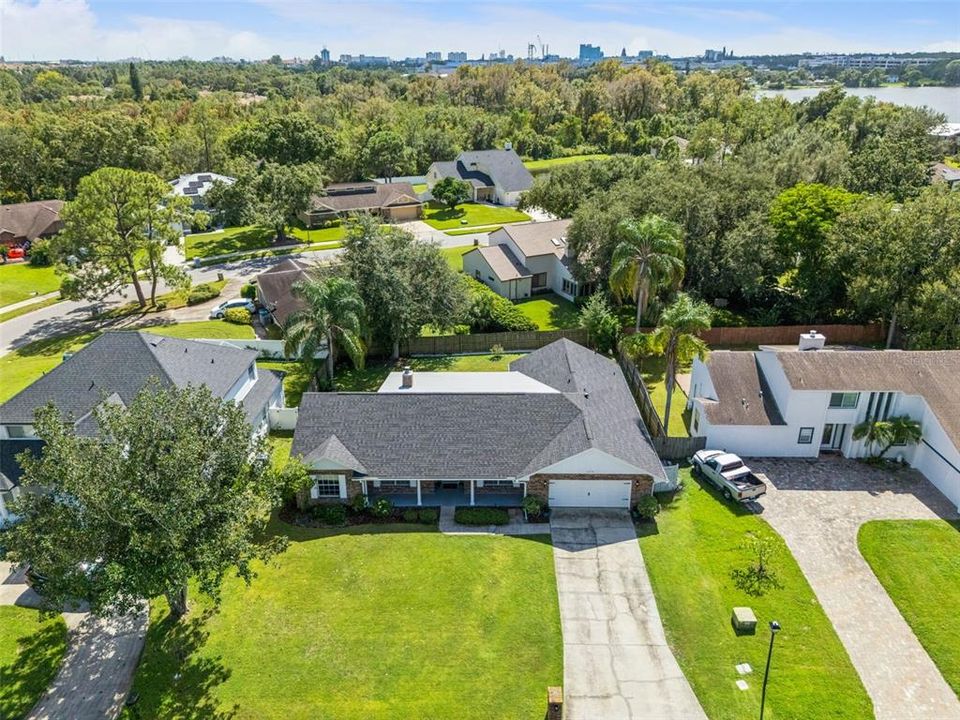 For Sale: $550,000 (4 beds, 3 baths, 2541 Square Feet)