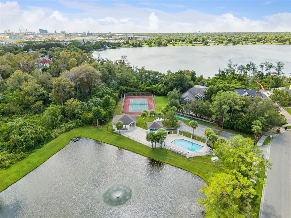 For Sale: $550,000 (4 beds, 3 baths, 2541 Square Feet)