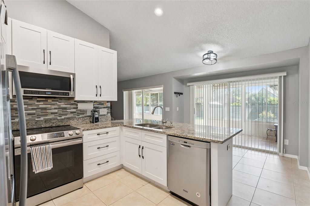 For Sale: $550,000 (4 beds, 3 baths, 2541 Square Feet)