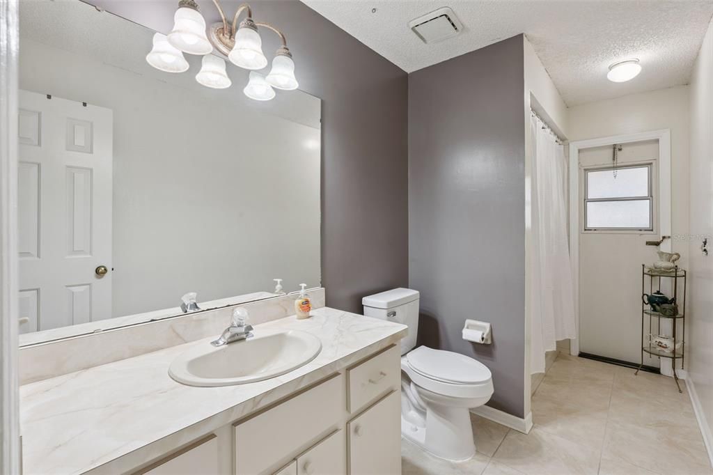 For Sale: $550,000 (4 beds, 3 baths, 2541 Square Feet)