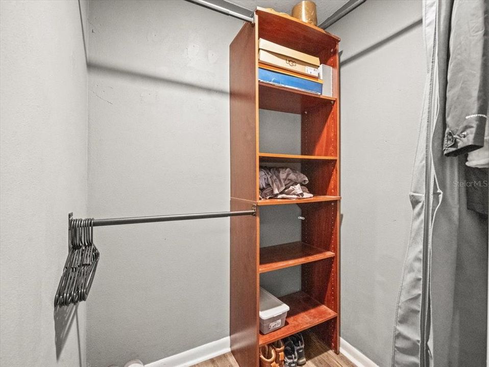 Под контрактом: $549,900 (4 спален, 3 ванн, 2222 Квадратных фут)