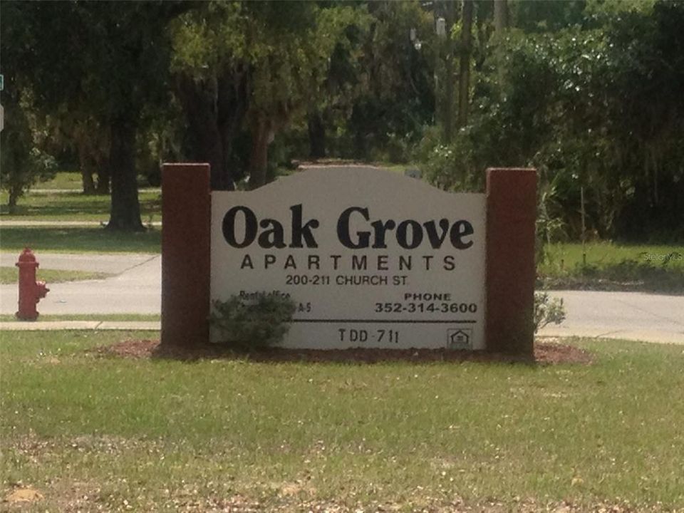 出租: $1,195 (2 贝兹, 1 浴室, 751 平方英尺)