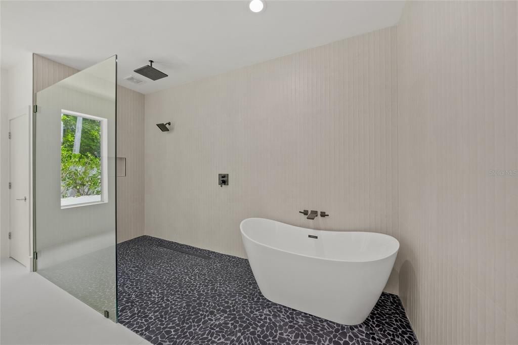 En Renta: $13,000 (4 camas, 4 baños, 3047 Pies cuadrados)