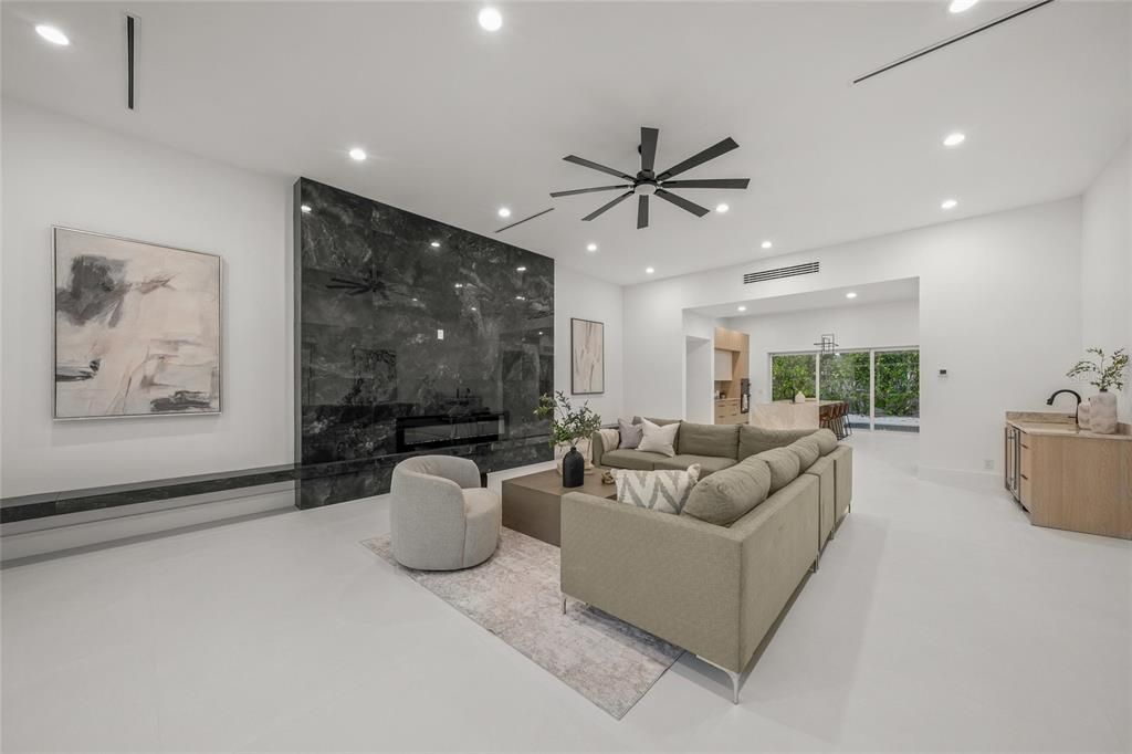 En Renta: $13,000 (4 camas, 4 baños, 3047 Pies cuadrados)