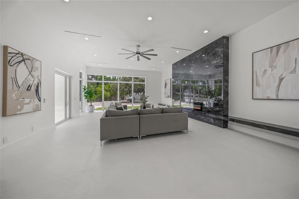 En Renta: $13,000 (4 camas, 4 baños, 3047 Pies cuadrados)