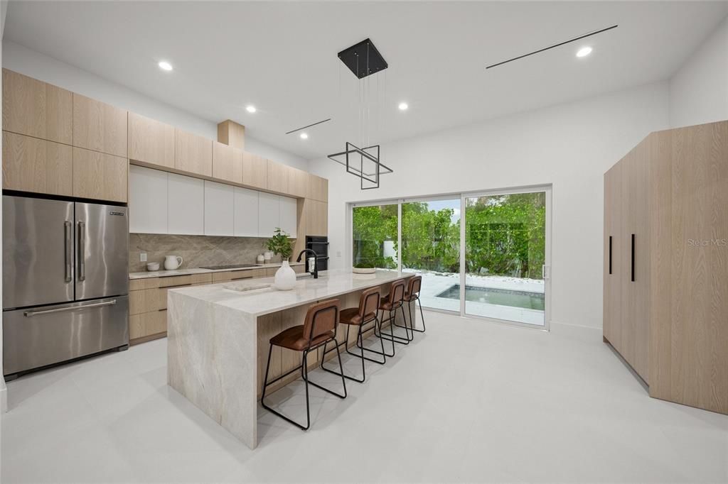 En Renta: $13,000 (4 camas, 4 baños, 3047 Pies cuadrados)