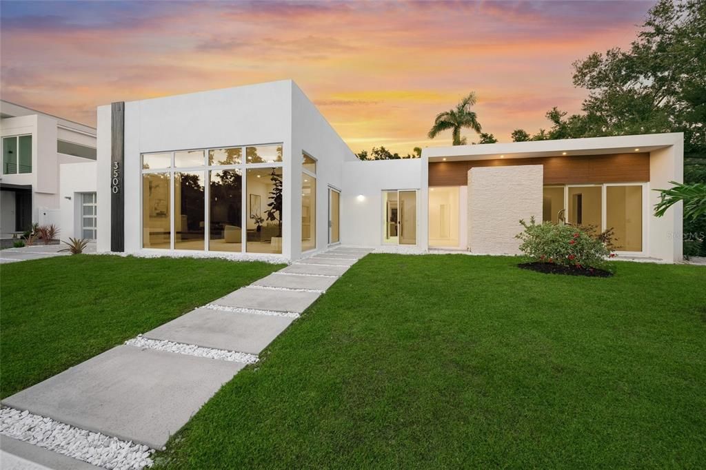 En Renta: $13,000 (4 camas, 4 baños, 3047 Pies cuadrados)