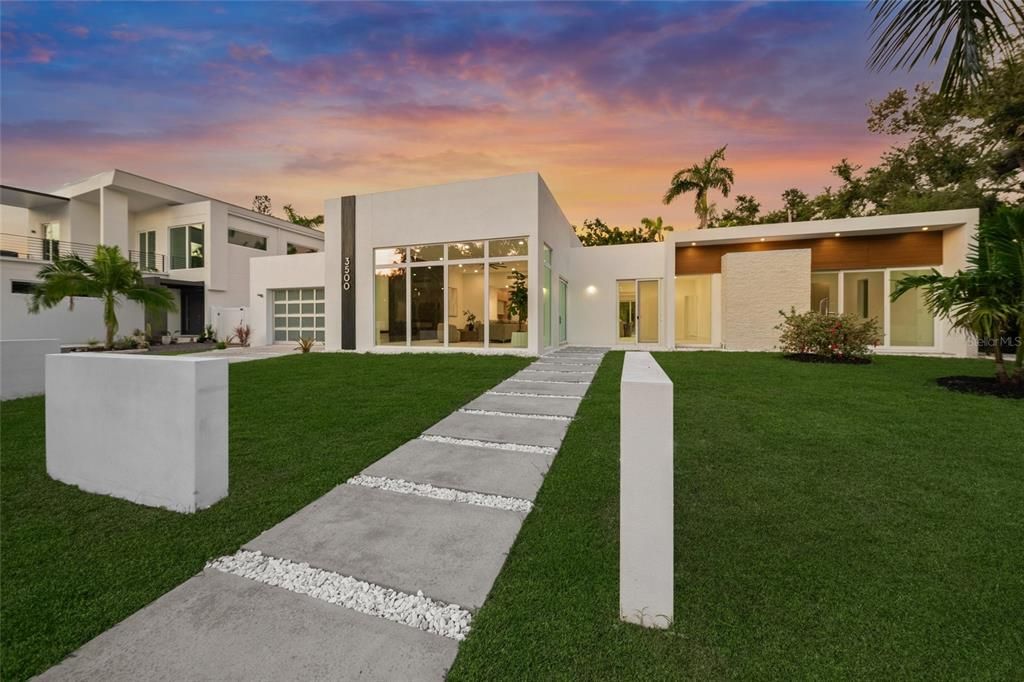 En Renta: $13,000 (4 camas, 4 baños, 3047 Pies cuadrados)