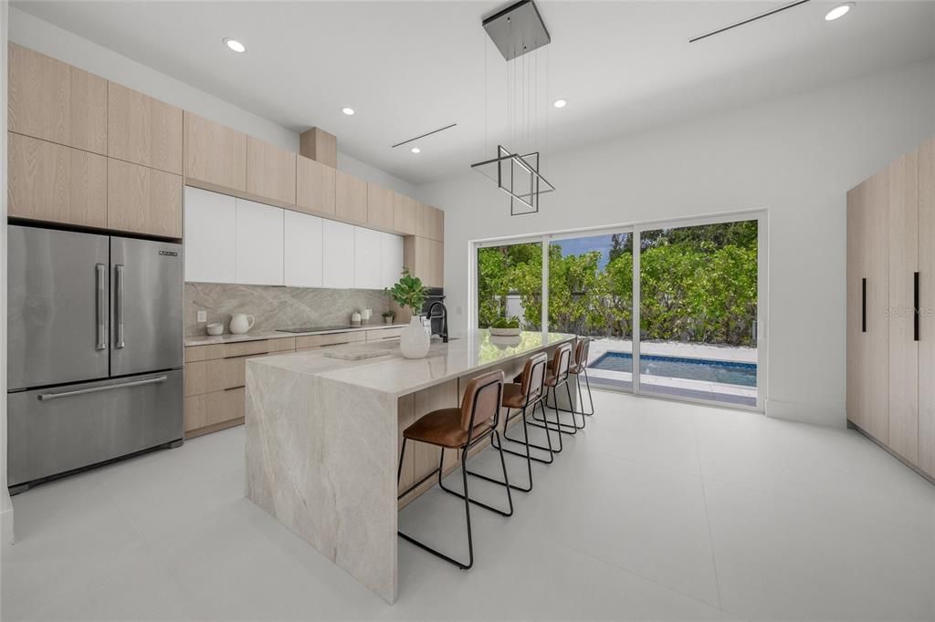 En Renta: $13,000 (4 camas, 4 baños, 3047 Pies cuadrados)