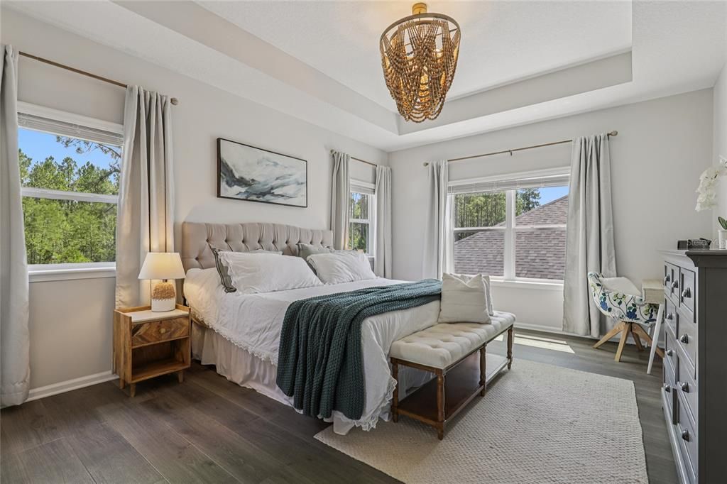 En Venta: $737,000 (5 camas, 4 baños, 3309 Pies cuadrados)