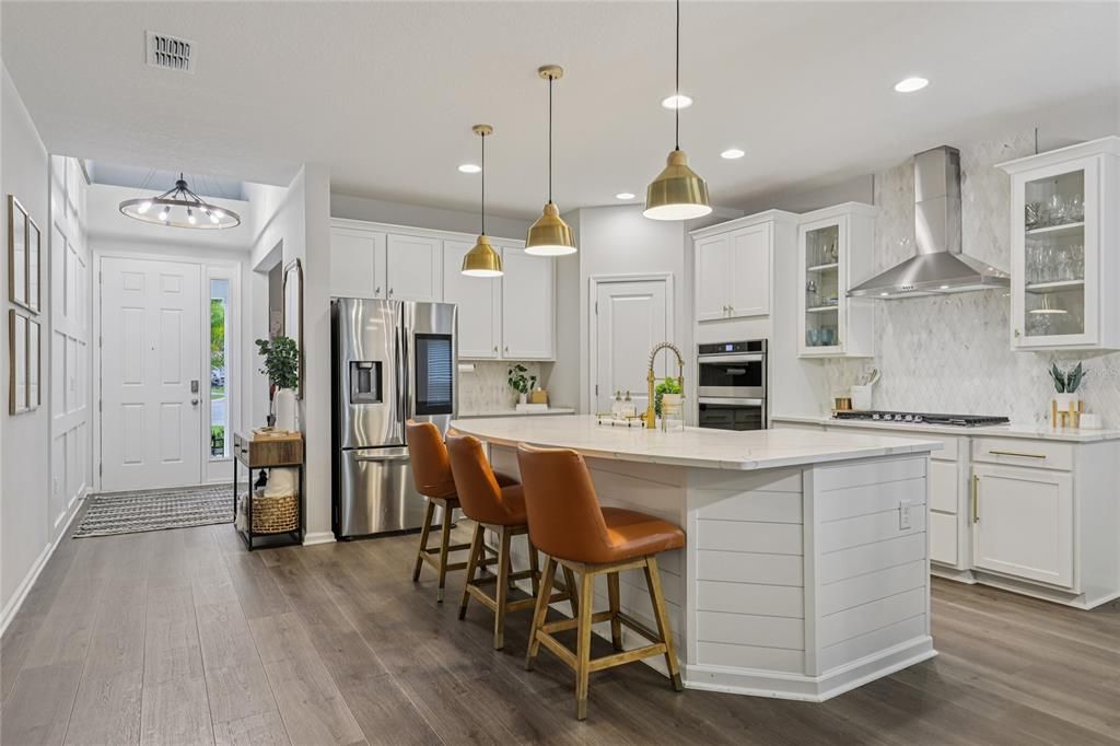 En Venta: $737,000 (5 camas, 4 baños, 3309 Pies cuadrados)