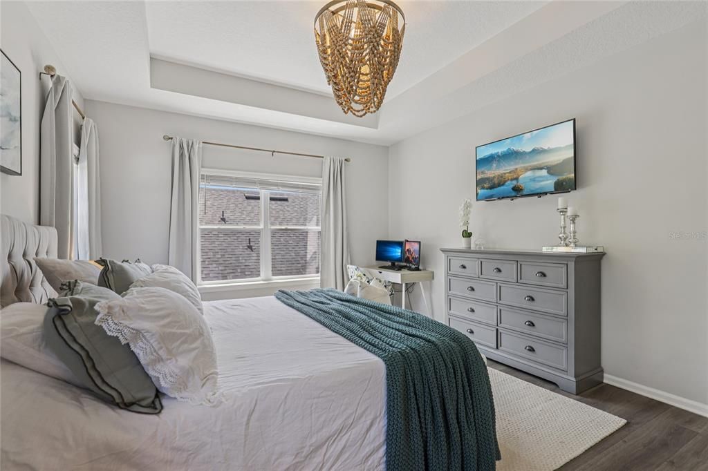 En Venta: $737,000 (5 camas, 4 baños, 3309 Pies cuadrados)