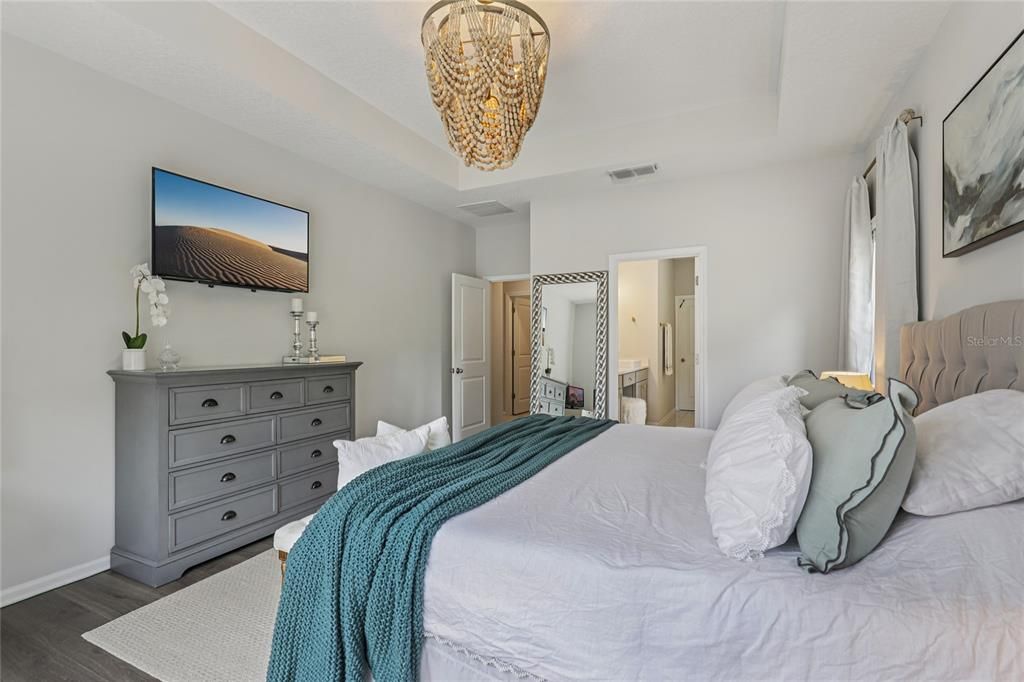 En Venta: $737,000 (5 camas, 4 baños, 3309 Pies cuadrados)