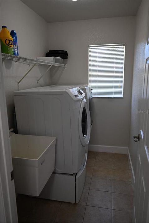 В аренду: $4,500 (3 спален, 2 ванн, 1728 Квадратных фут)