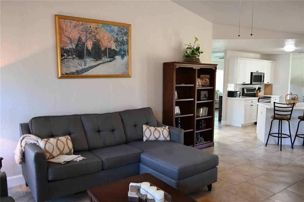 В аренду: $4,500 (3 спален, 2 ванн, 1728 Квадратных фут)