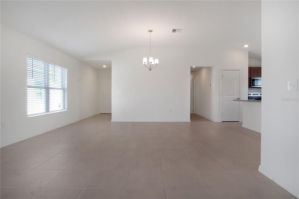 For Rent: $1,795 (3 beds, 2 baths, 1511 Square Feet)