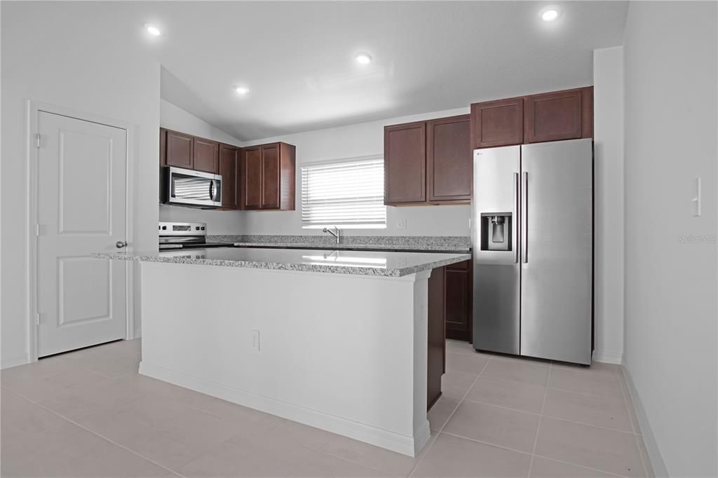 For Rent: $1,795 (3 beds, 2 baths, 1511 Square Feet)