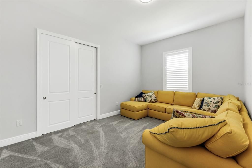 待售: $365,000 (3 贝兹, 2 浴室, 2168 平方英尺)