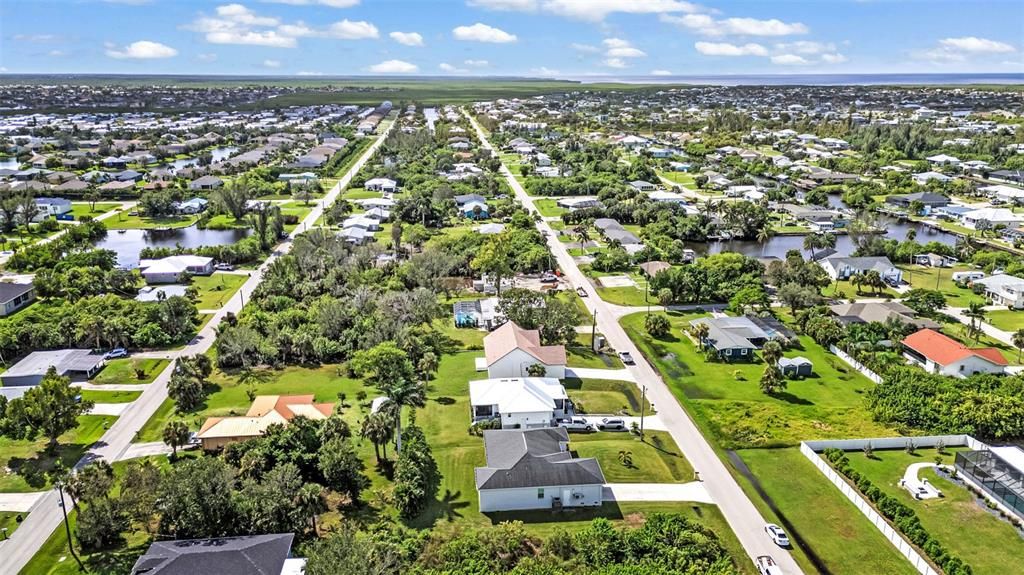 待售: $365,000 (3 贝兹, 2 浴室, 2168 平方英尺)