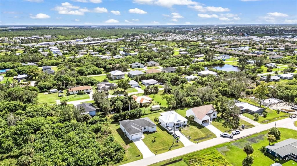 待售: $365,000 (3 贝兹, 2 浴室, 2168 平方英尺)