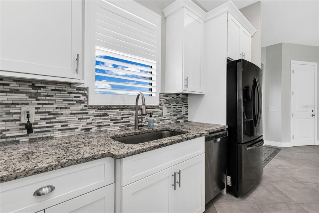 待售: $365,000 (3 贝兹, 2 浴室, 2168 平方英尺)