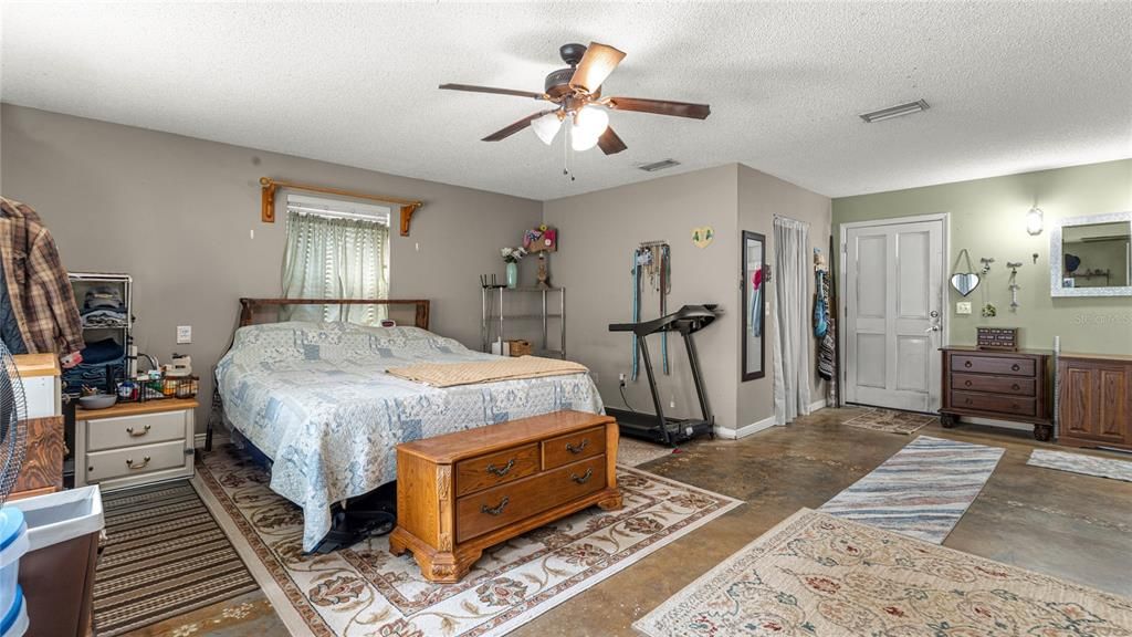 待售: $369,900 (4 贝兹, 2 浴室, 2011 平方英尺)