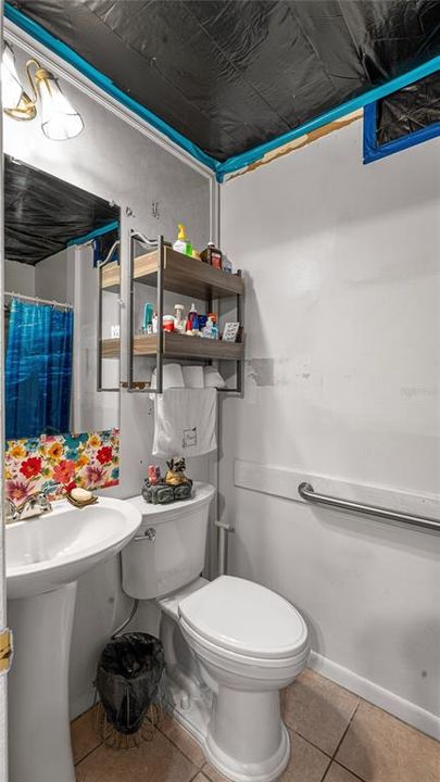 待售: $369,900 (4 贝兹, 2 浴室, 2011 平方英尺)