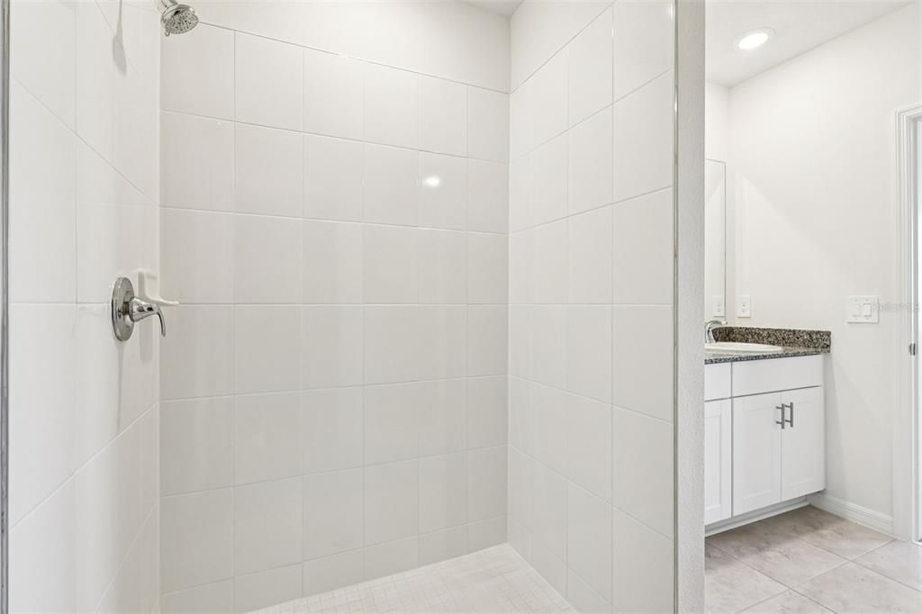 For Sale: $296,070 (3 beds, 2 baths, 1483 Square Feet)