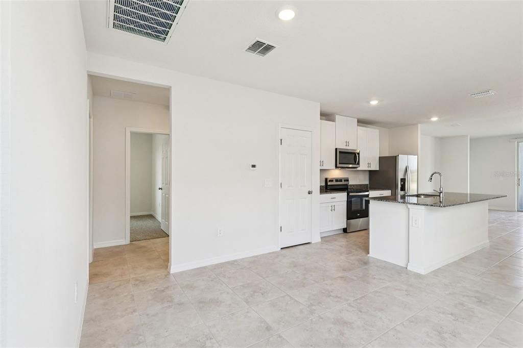 For Sale: $296,070 (3 beds, 2 baths, 1483 Square Feet)