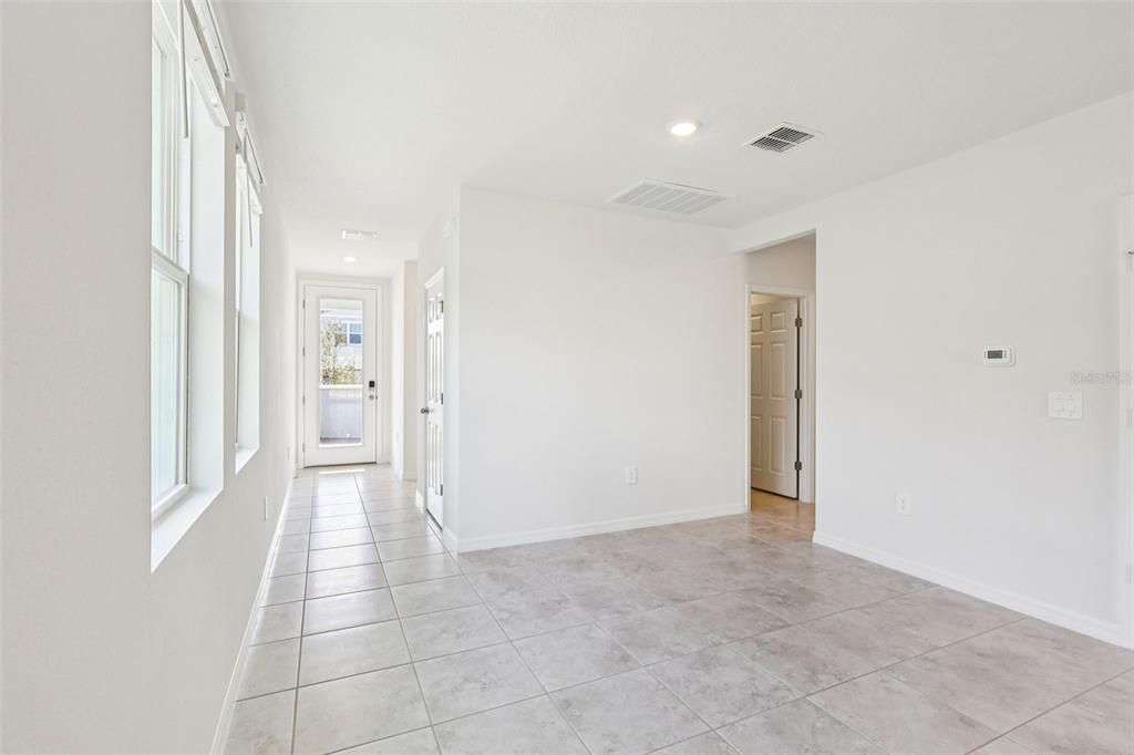 For Sale: $296,070 (3 beds, 2 baths, 1483 Square Feet)