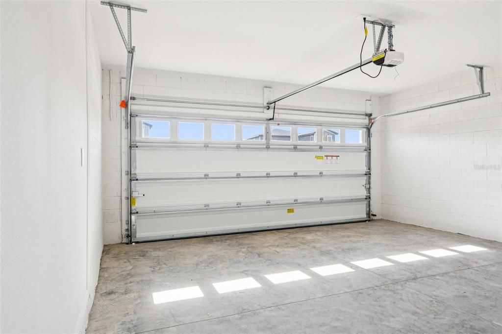 For Sale: $296,070 (3 beds, 2 baths, 1483 Square Feet)