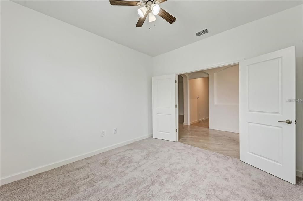 出租: $5,250 (3 贝兹, 3 浴室, 2444 平方英尺)