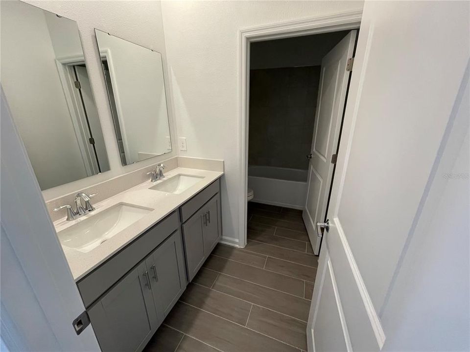 En Renta: $2,950 (4 camas, 3 baños, 2199 Pies cuadrados)