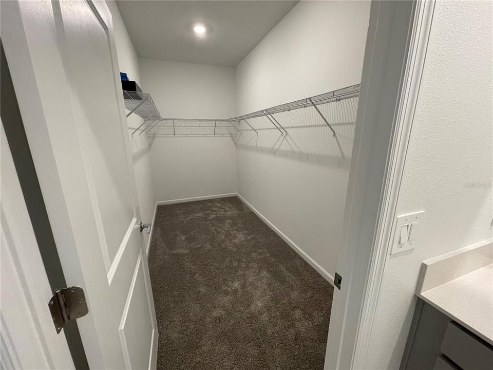 En Renta: $2,950 (4 camas, 3 baños, 2199 Pies cuadrados)