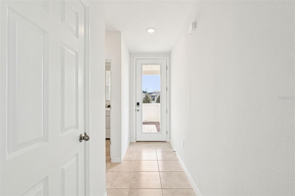 На продажу: $296,070 (3 спален, 2 ванн, 1483 Квадратных фут)